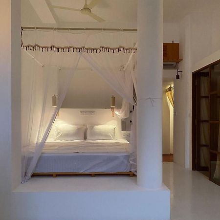 Pala Beach Villa Hikkaduwa Esterno foto